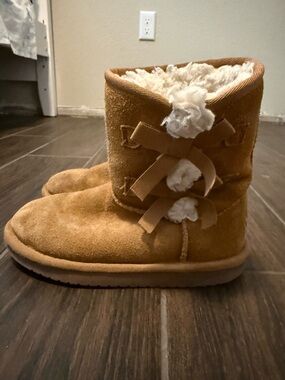 Koolaburra Tan Kids Boots